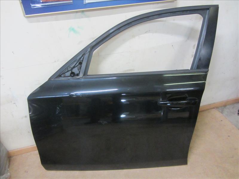 Дверь передняя левая хэтчбек 5 дверей черная в сборе для BMW 1 E87 2004-2011г 
