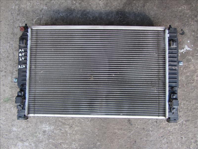 Радиатор основной для Audi A4 B5 1994-2000г 